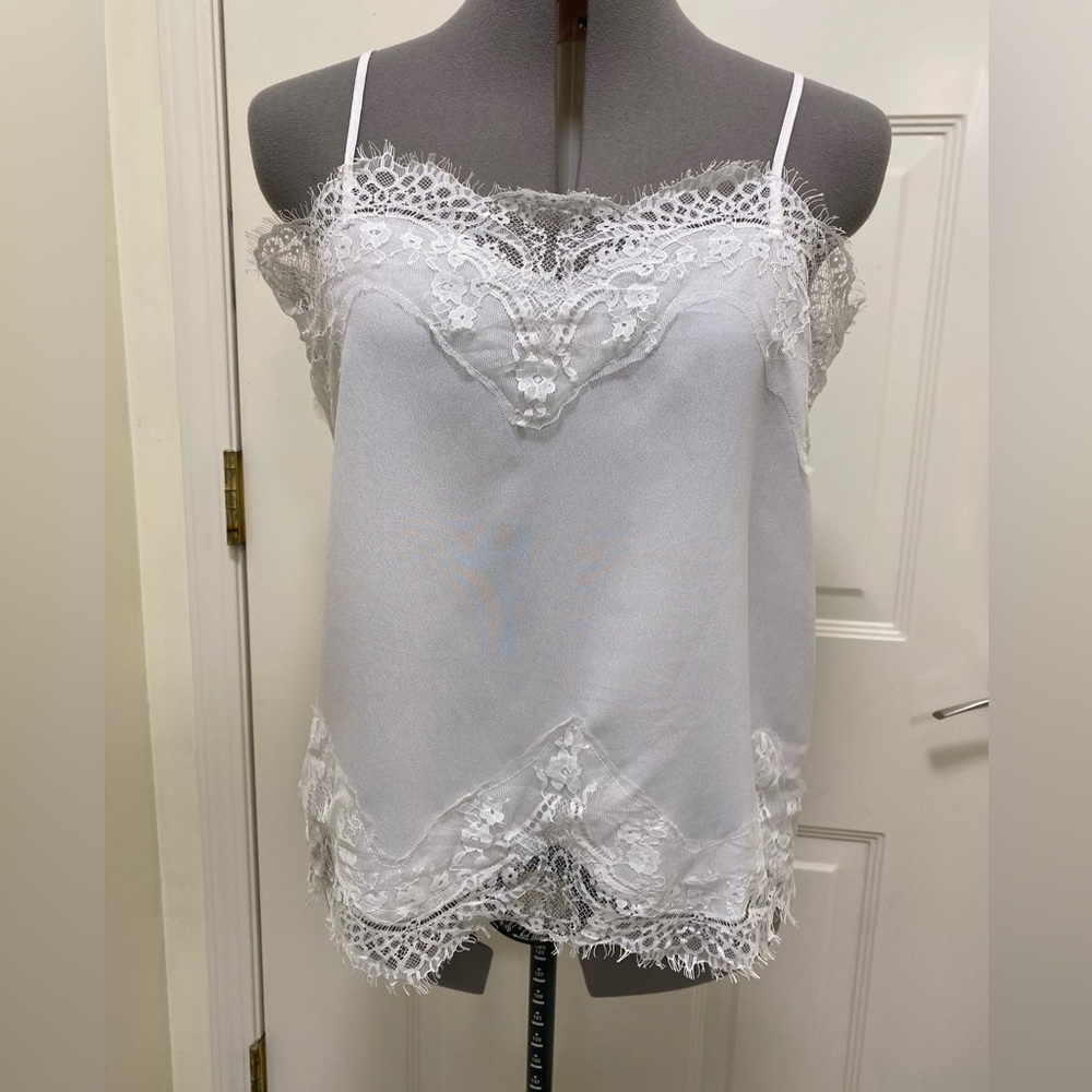 Revamped women’s white camisole 100% polyester size large